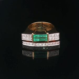 pierścionek szmaragd prostokątny diamenty złoto 18K szeroka obrączka nowoczesny design