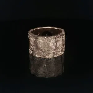 UN 0824 3