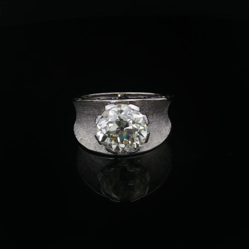 Gold Signet Ring with a 4.28 ct Diamond – Old European Cut (18-Karat Gold / 750 Fineness)