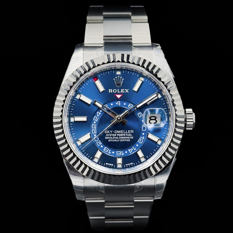Rolex Sky-Dweller 42 mm Ref. 326934 z niebieską tarczą i bransoletą Oyster