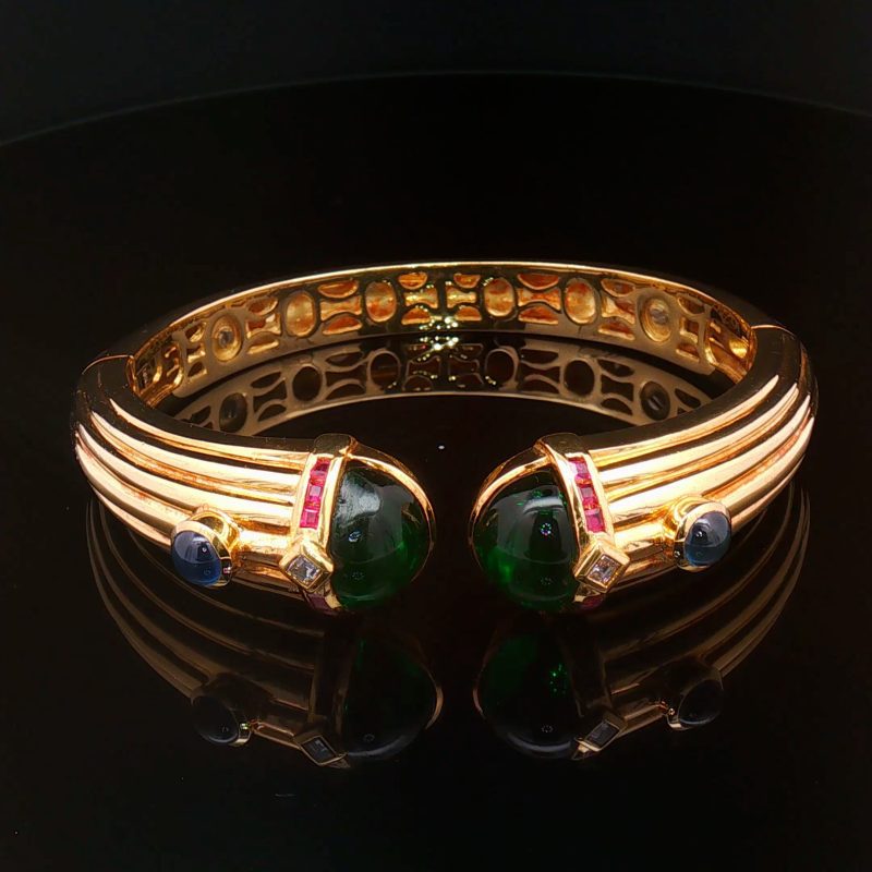Collectible Roberto Legnazzi bracelet in 18-karat gold with diamonds, sapphires and rubies, Italy, 1980s