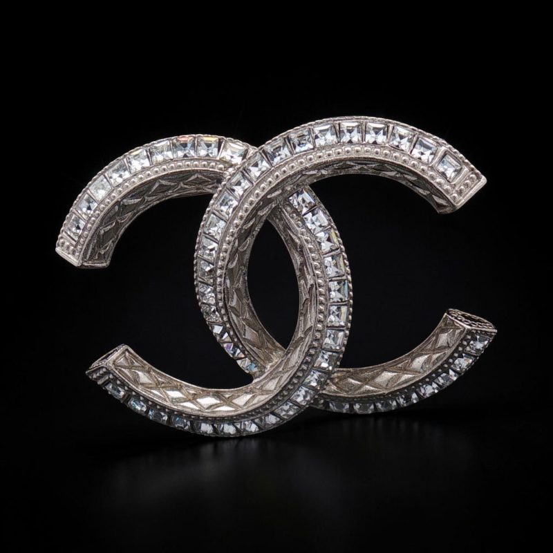 Chanel CC – Matelassé Brooch with Crystals, 2018/2019 Collection
